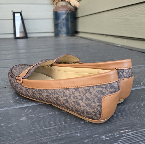 Michael Kors Signature Logo Loafers - Picture 11 of 14